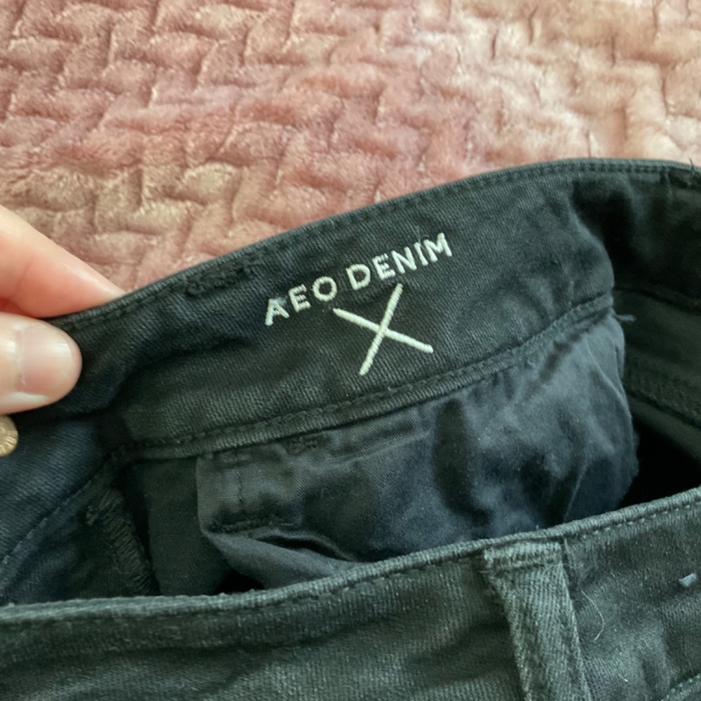 American Eagle Black Distressed Jeggings - Size 2 Long - Picture 7 of 12